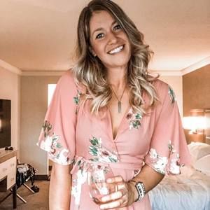 Meet your Posher, Charlotte